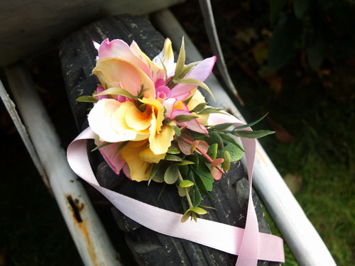Růžová orchidej na zápěstí — foto 3