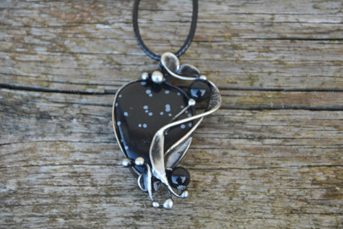 Obsidiánový amulet — foto 5