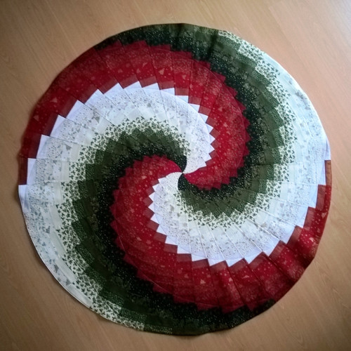 Kruhové vánoční bargello — foto 2