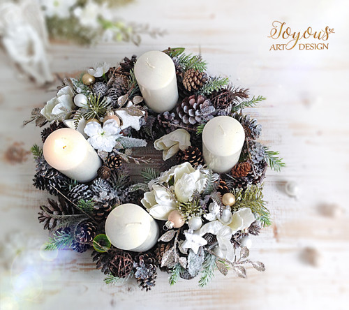 Adventní šiškový věnec — foto 2