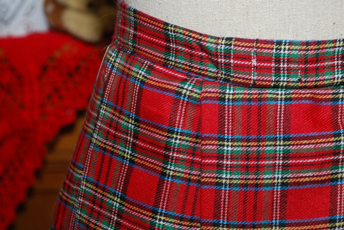 Károvaný kilt s chlupató kapsó — foto 5