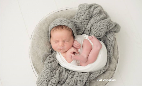 Na focení miminek-čepička šedá — foto 3