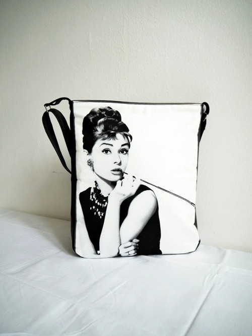 Audrey I. (černá) — foto 3