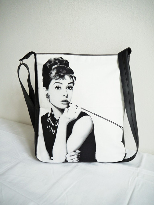 Audrey I. (černá) — foto 5