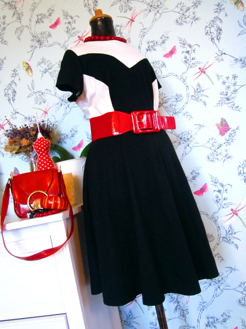 Šaty black&white retro&elegance — foto 3