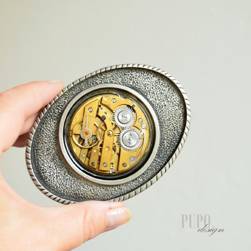 Opasková steampunková spona, červená — foto 5