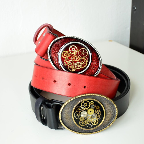 Opasková steampunková spona, červená — foto 6