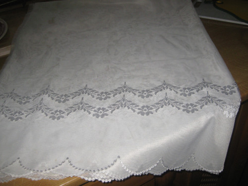 Vyšívaná záclona — foto 3