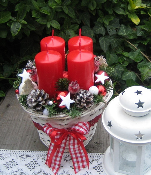 Adventní košík v červenobílé — foto 2