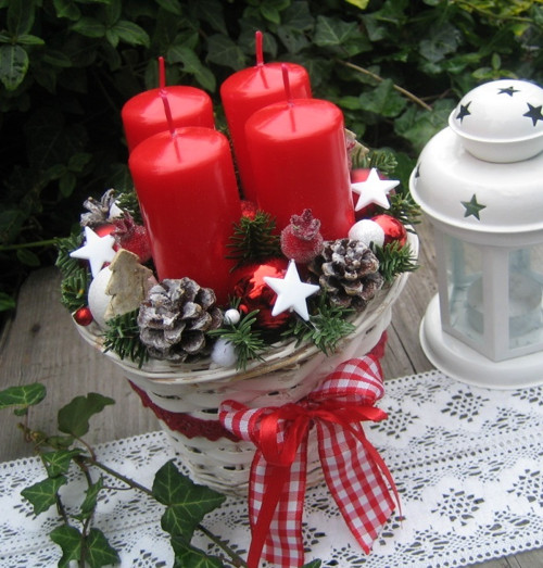 Adventní košík v červenobílé — foto 3