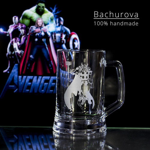 DÁRKOVÉ PŮLLITRY_Půllitr s motivem Avengers — foto 5