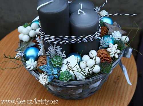 Adventní svícen v modré — foto 3