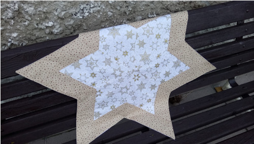 Ubrus vánoční hvězda 81 cm — foto 3