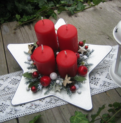 Adventní hvězdička v červené — foto 2