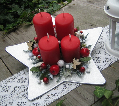 Adventní hvězdička v červené — foto 3