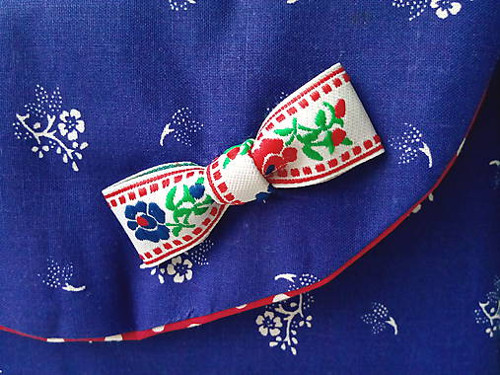 Kozmetická taštička (tmavomodrý folklór) — foto 2