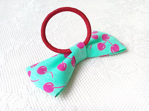 Turquoise hair bow with pink cherries — foto 2