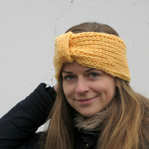 Sluníčko - pletená čelenka — foto 3