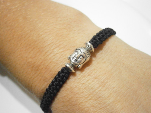 Černý náramek s Buddhou (macramé) - Unisex — foto 5