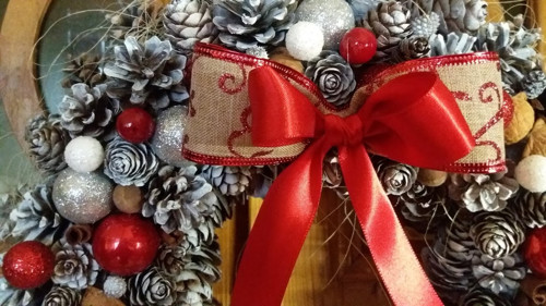 Kouzelný vánoční věnec s ptáčky — foto 3