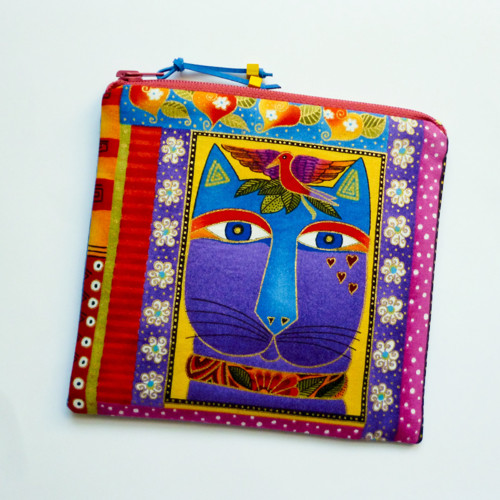 Kočka Nela - taštička desing Laurel Burch — foto 3