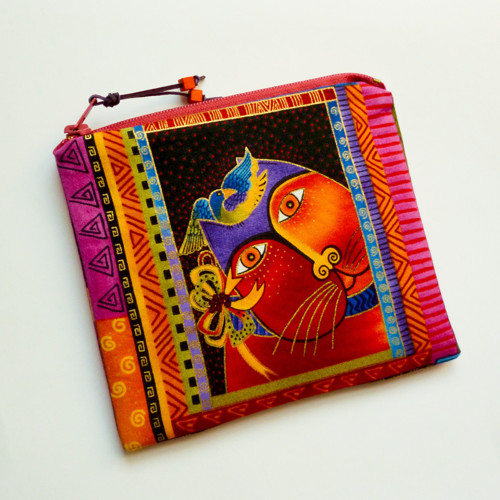 Kočka Linda - taštička desing Laurel Burch — foto 3