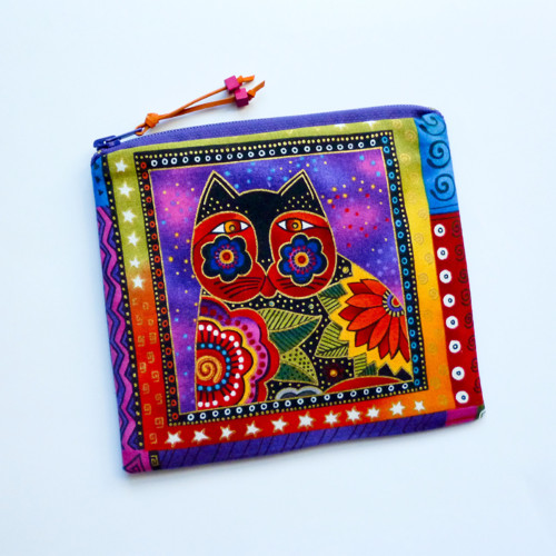 Kočka Míca - taštička desing Laurel Burch — foto 3