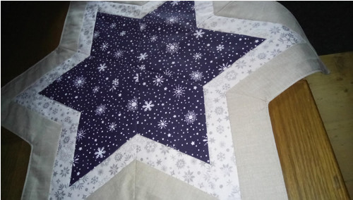 Ubrus vánoční hvězda 82 cm — foto 3
