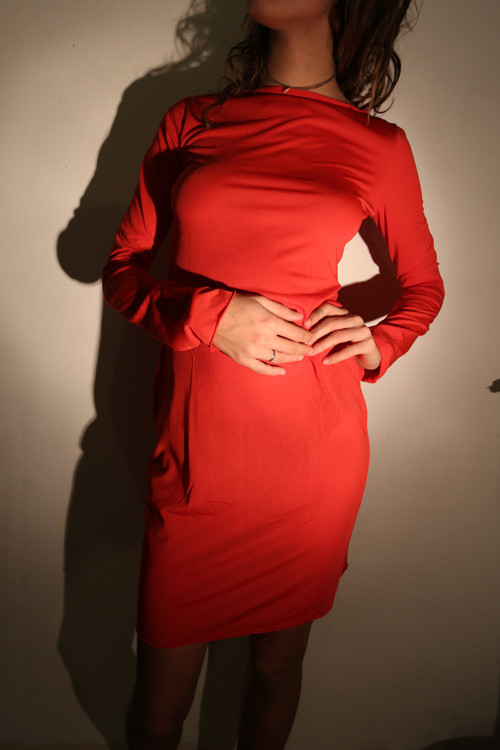 Pohodlné krásné šaty — foto 2