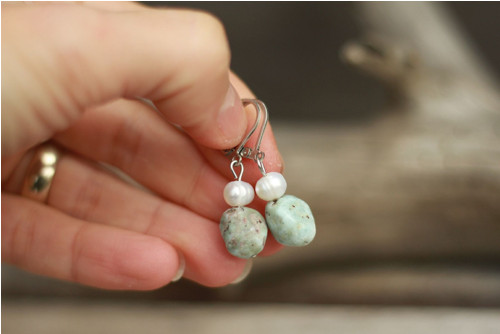 Náušnice z minerálu larimar a perla — foto 2