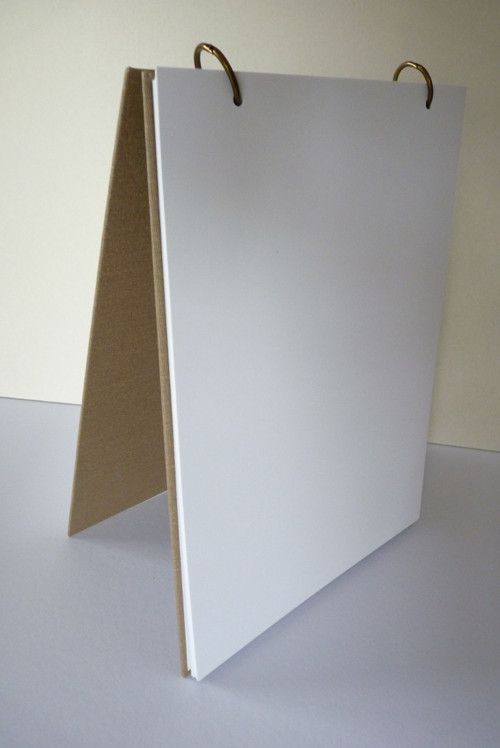 Na cokoli - blok — foto 3