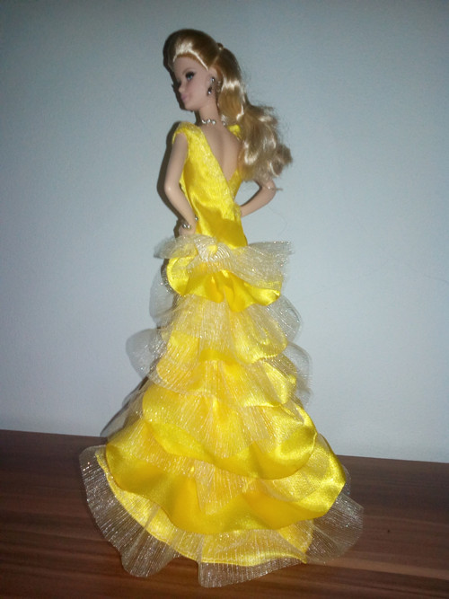 Šaty pro Barbie — foto 2