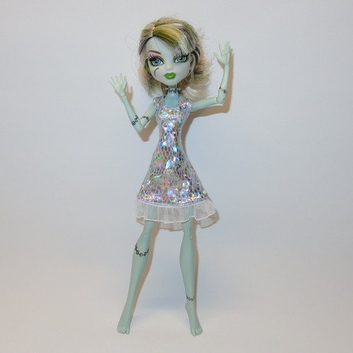 Šatičky TESS pro panenky MONSTER HIGH — foto 2