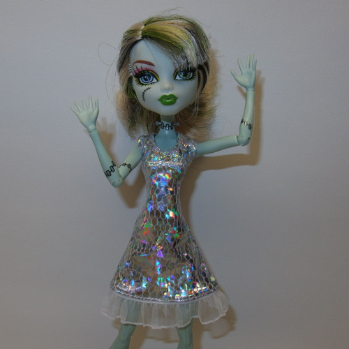 Šatičky TESS pro panenky MONSTER HIGH — foto 3