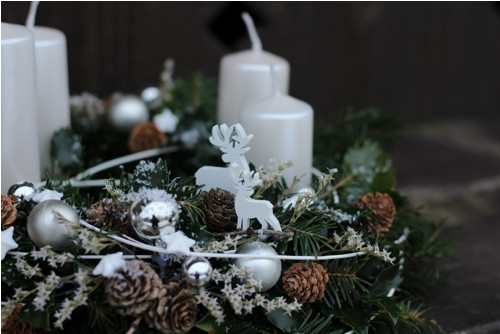 Jeleni také na adventním věnci — foto 3