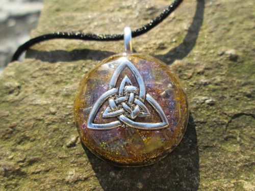 Orgonit ,, Magické Triplicity " - ametyst, křišťál — foto 2