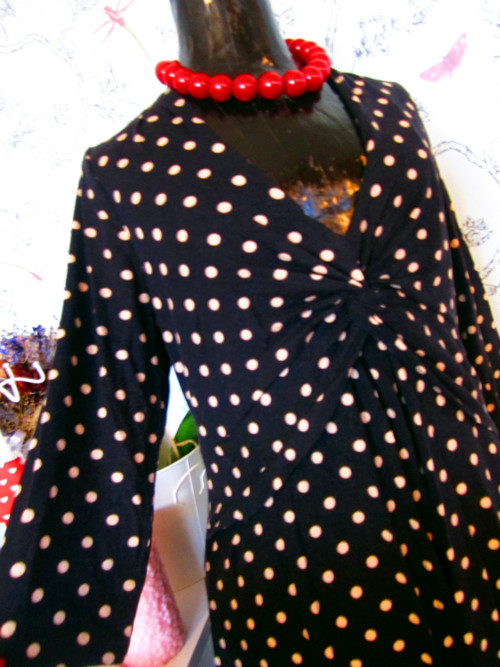 Šaty black&cream dots — foto 2