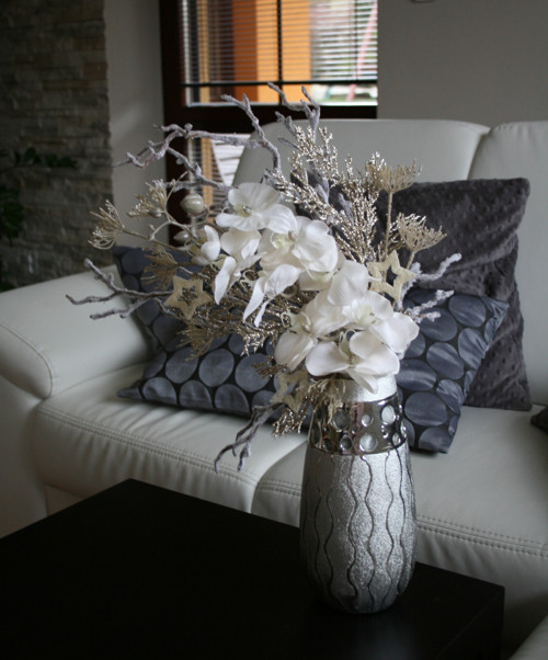 Vánoční váza s orchidejemi v šampaň — foto 6