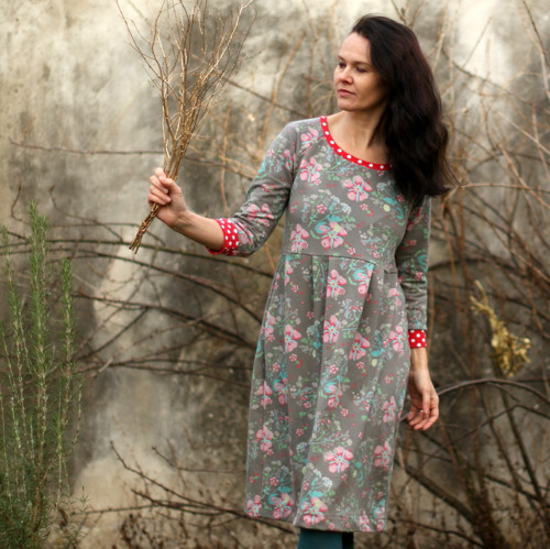 Luční kvítí - šaty — foto 3