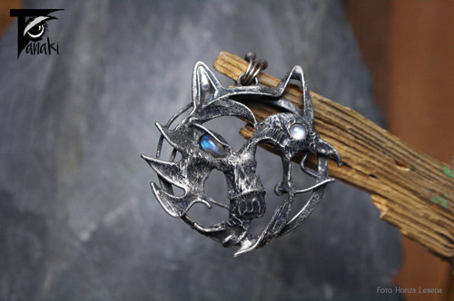 Ódinův talisman - Vlk a havran — foto 3