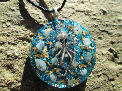Orgonit ,, Tajemství " - larimar, křišťál — foto 2