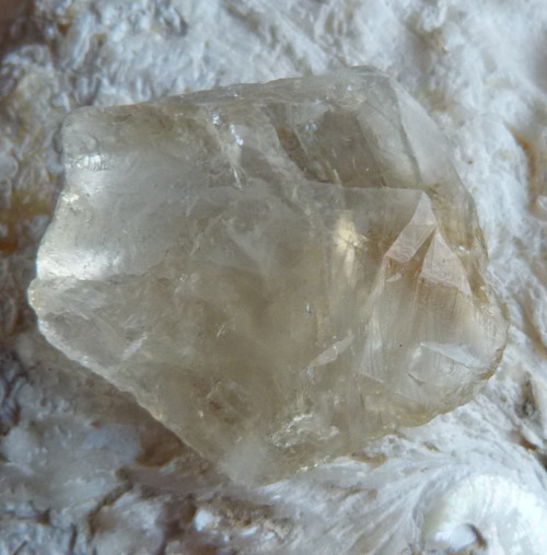 Citrín surový - 3,4 cm — foto 2