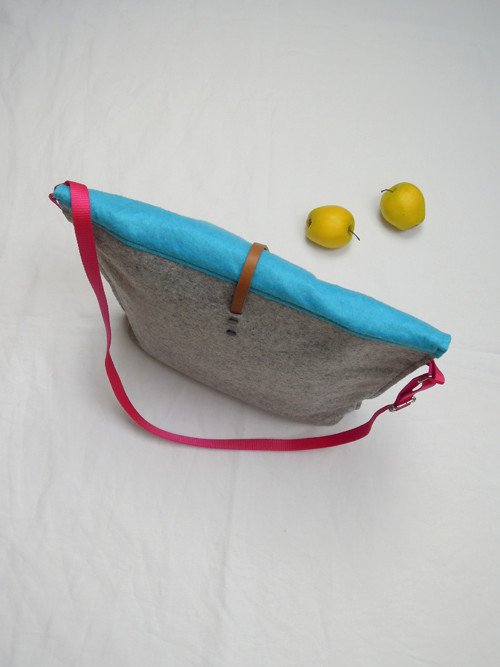 Crossbody grey and turquoise — foto 3