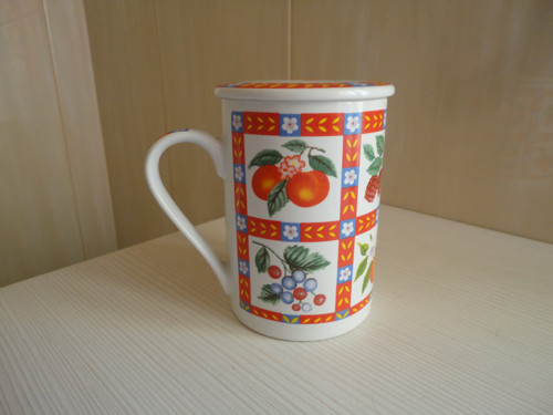 Hrneček s pokličkou — foto 2