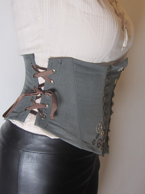 Steampunkový korzet — foto 3