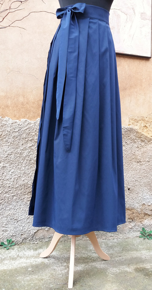 Elegantní Sukně Do Společnosti — foto 4