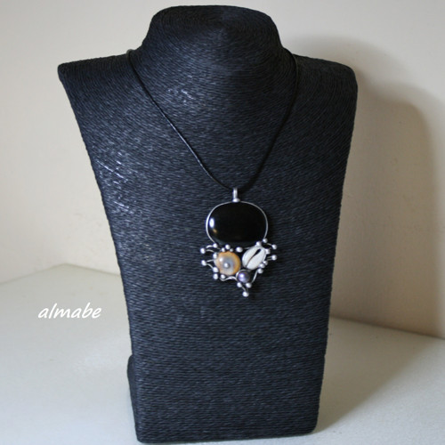Ochranný štít - obsidián, operculum, mušle — foto 3