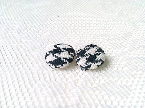 Winter pepito earrings (black/white) — foto 3