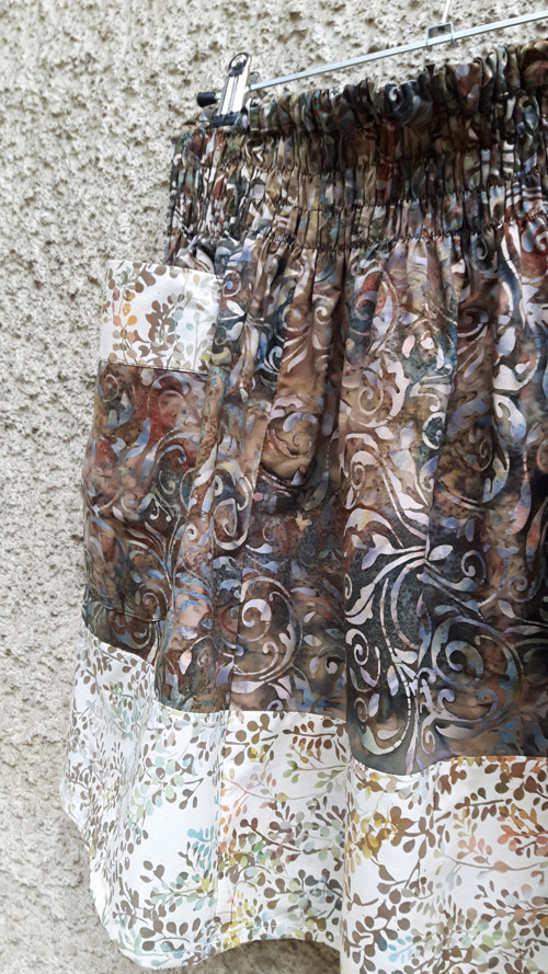 Sukně Hnědé ornamenty s kapsou — foto 4