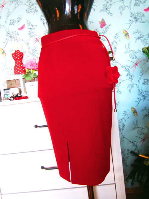 Sukně pencil red — foto 2
